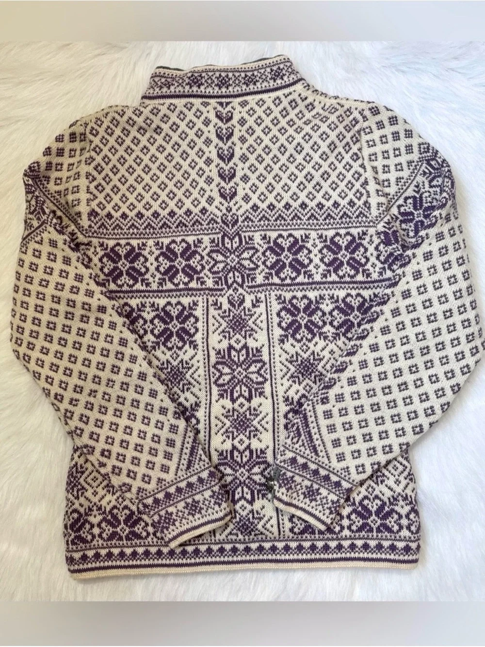 Womens Purple Dale of Norway Peace Sweater  Rare color 100% wool